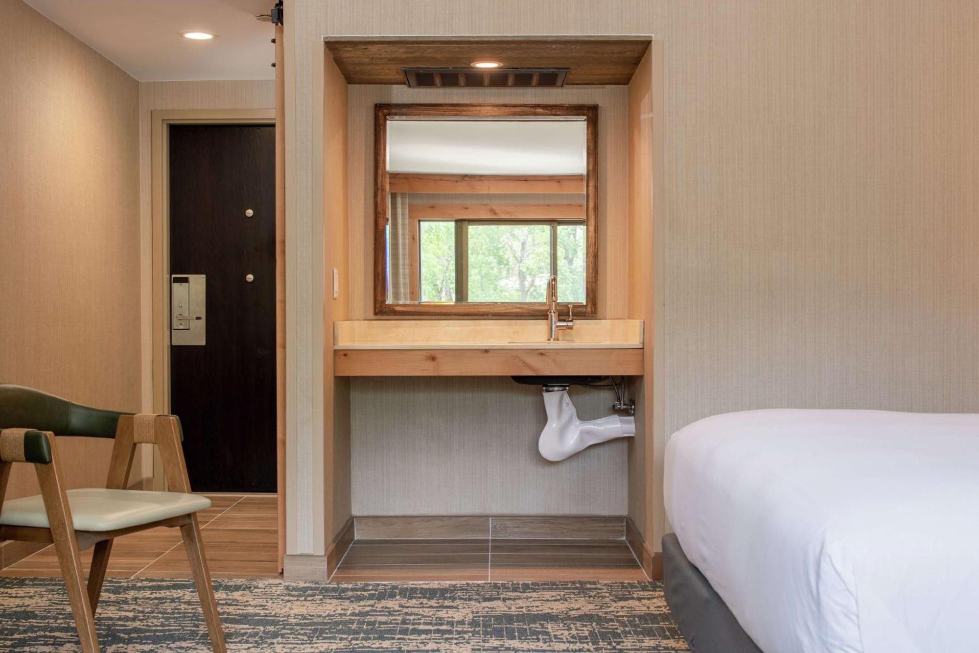 ดับเบิ้ลทรี บาย ฮิลตัน มิสซูลา เอดจ์วอเตอร์ Hotel ภายนอก รูปภาพ